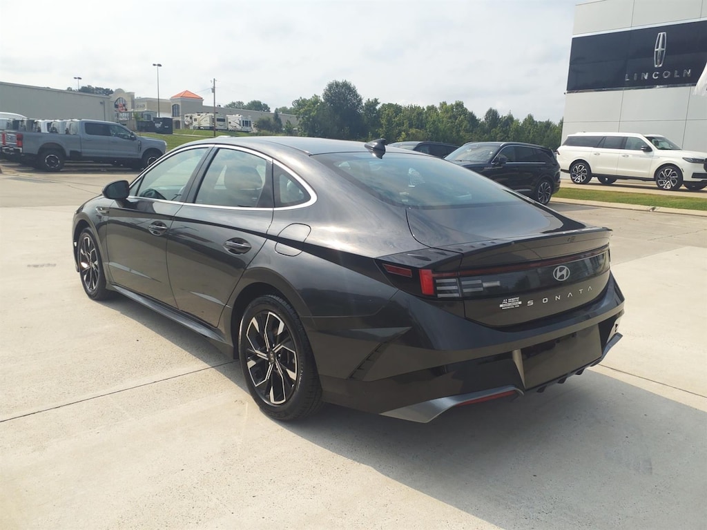 Used 2024 Hyundai Sonata SEL Sedan