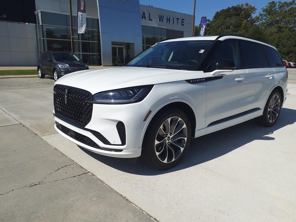New 2026 Lincoln Aviator Premiere® SUV