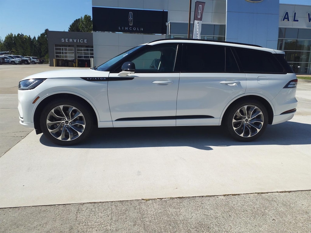 New 2026 Lincoln Aviator Premiere® SUV
