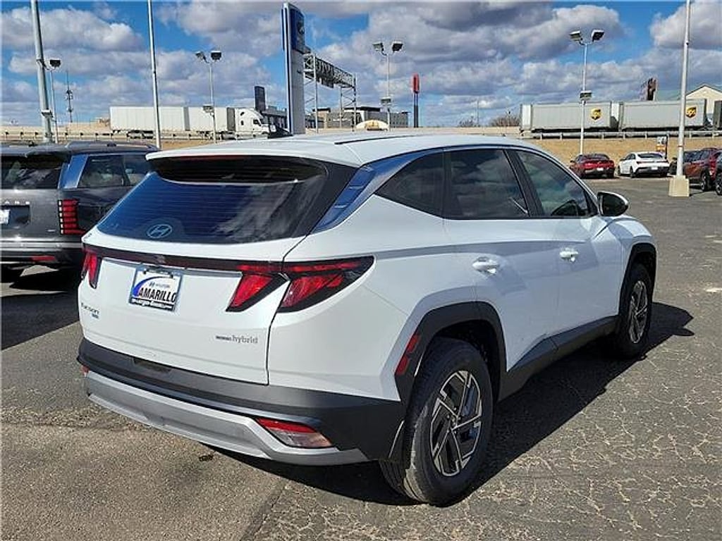 New 2026 Hyundai Tucson Hybrid Blue SE SUV