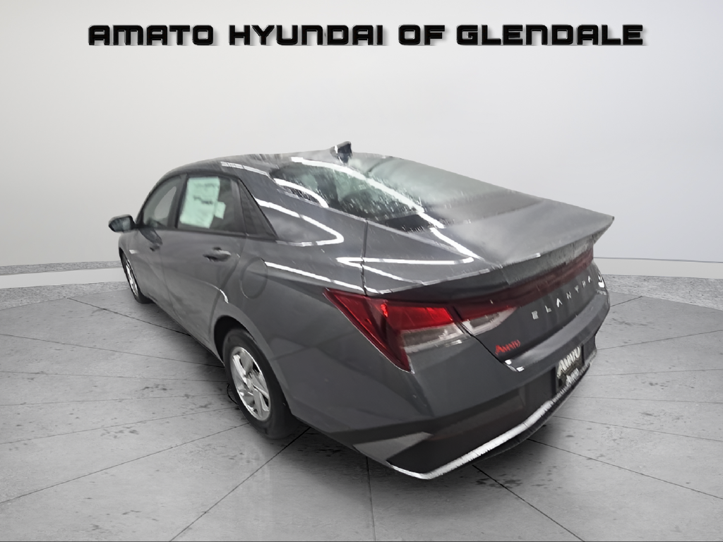 New 2026 Hyundai Elantra SE Sedan