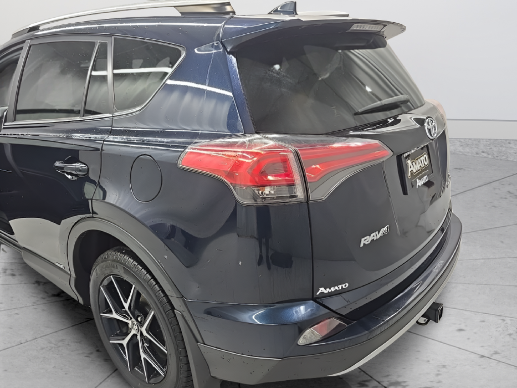 Used 2018 Toyota RAV4 Hybrid SE SUV