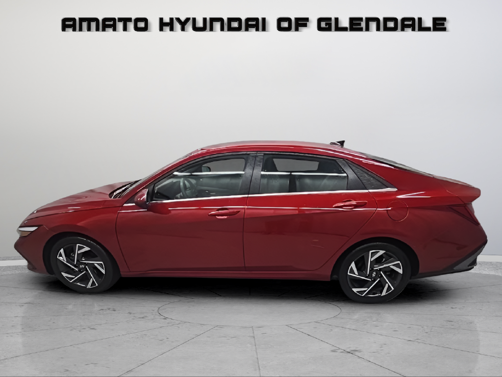 Used 2025 Hyundai Elantra SEL Convenience Sedan