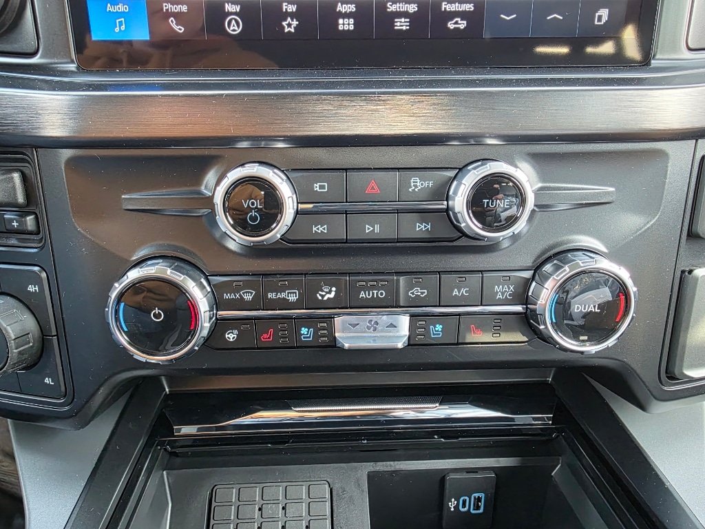 2026 Ford F-250 Super Duty Lariat - Photo 13