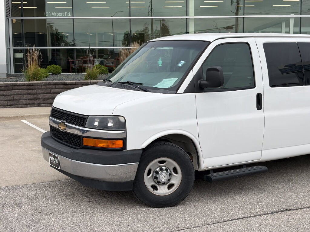 Certified 2017 Chevrolet Express 3500 LT Minivan/Van