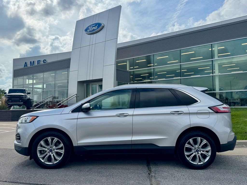 Used 2019 Ford Edge Titanium SUV