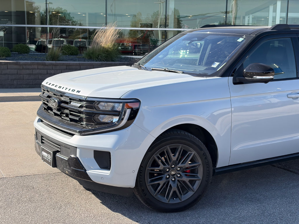 Certified 2025 Ford Expedition Platinum SUV