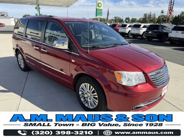 2014 Chrysler Town & Country Touring-L