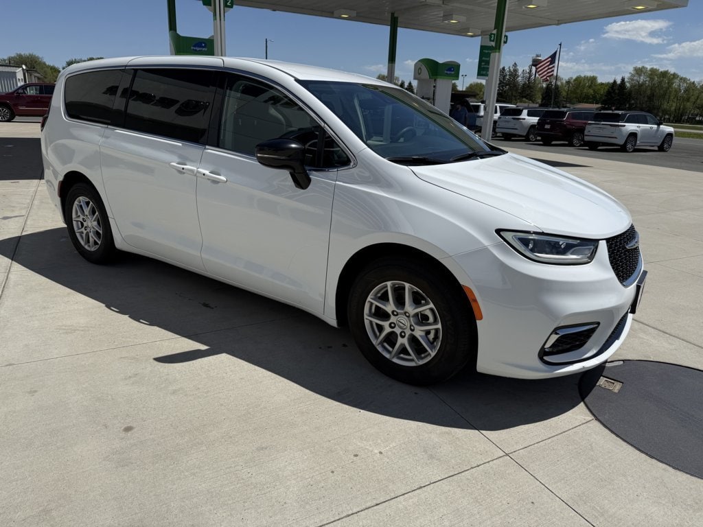 2024 Chrysler Pacifica