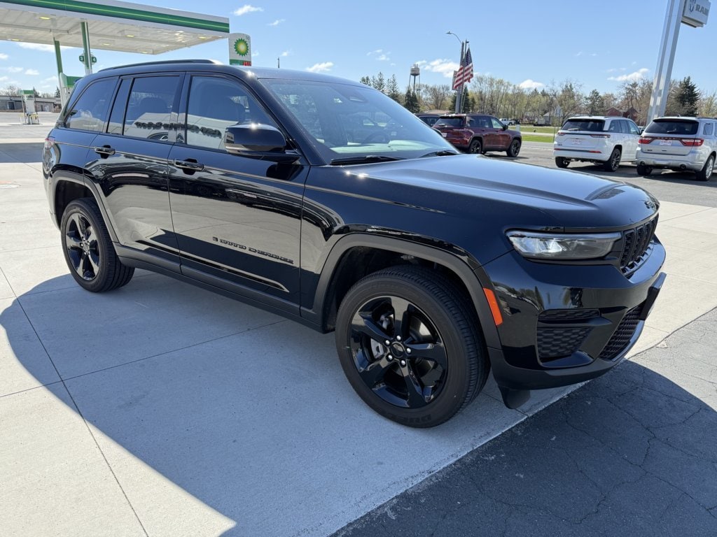 2023 Jeep Grand Cherokee Altitude
