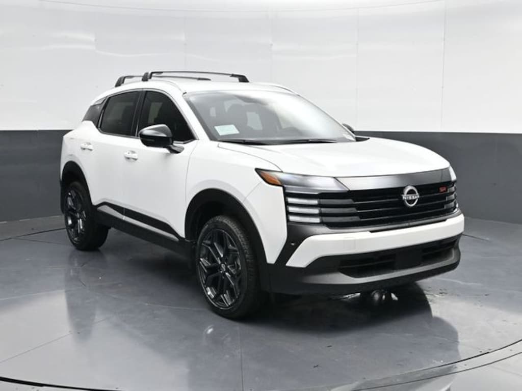 New 2026 Nissan Kicks SR SUV