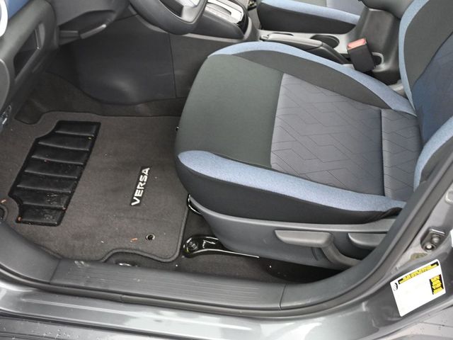 2025 Nissan Versa Sedan SV - Photo 9