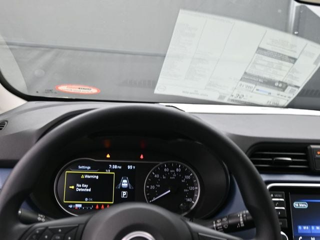 2025 Nissan Versa Sedan SV - Photo 15