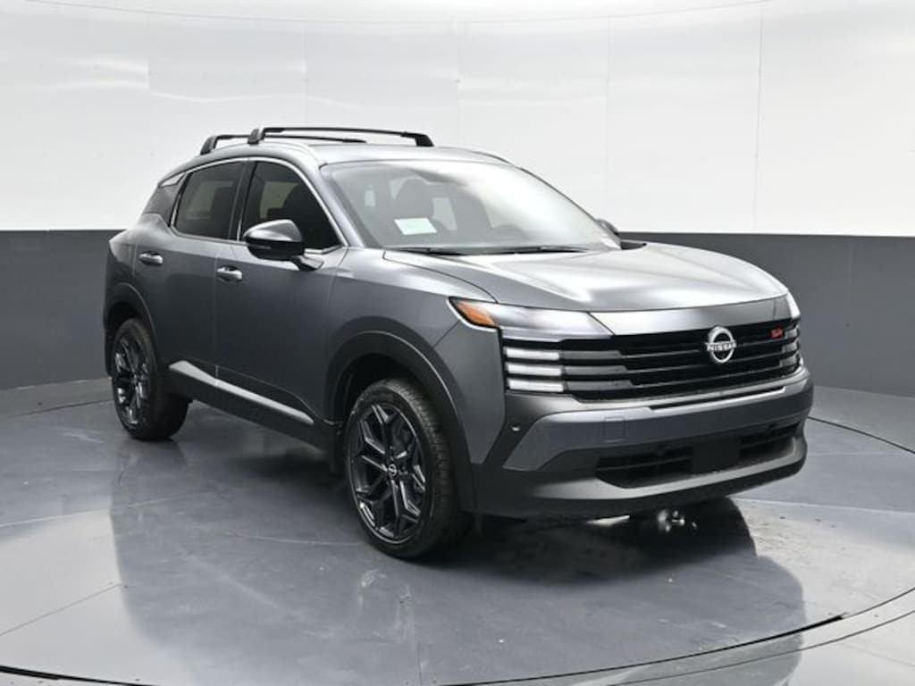 New 2026 Nissan Kicks SR SUV