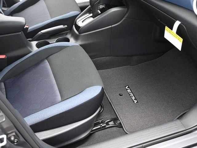 2025 Nissan Versa Sedan SV - Photo 21
