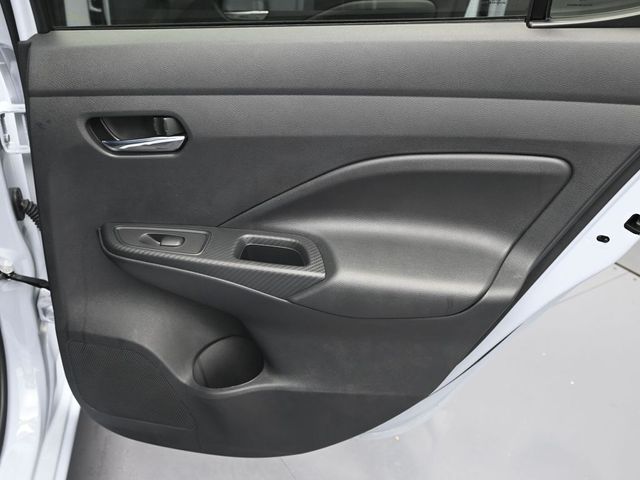 2025 Nissan Versa Sedan SV - Photo 18