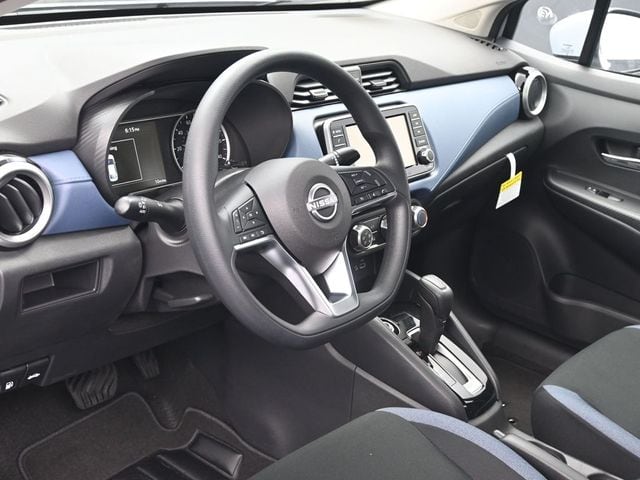 2025 Nissan Versa Sedan SV - Photo 9