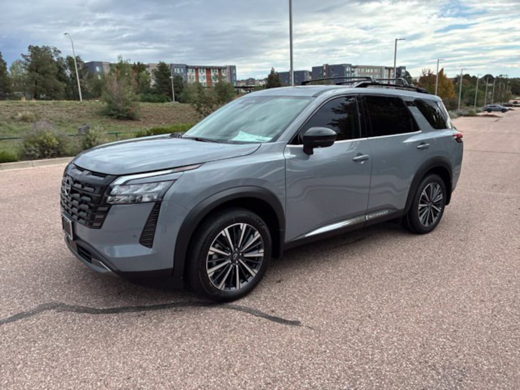 New 2026 Nissan Pathfinder Platinum SUV