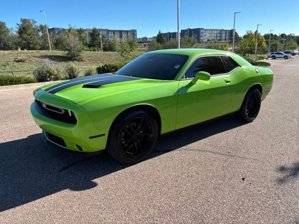 Used 2015 Dodge Challenger SXT Coupe