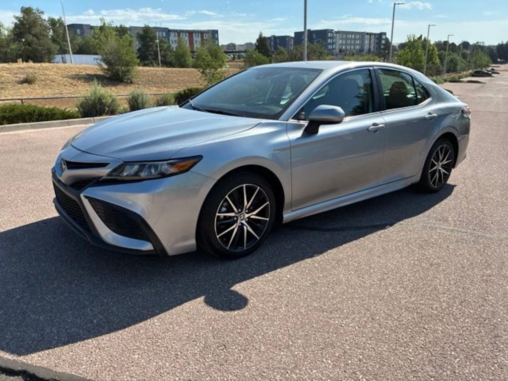 Used 2024 Toyota Camry SE Sedan