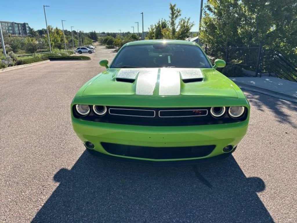 Used 2015 Dodge Challenger SXT Coupe
