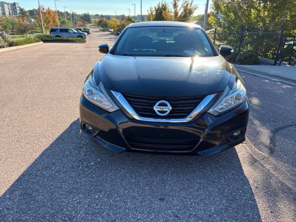 Used 2016 Nissan Altima 2.5 SL Sedan