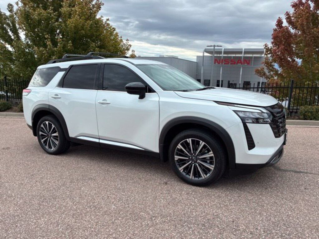 New 2026 Nissan Pathfinder Platinum SUV