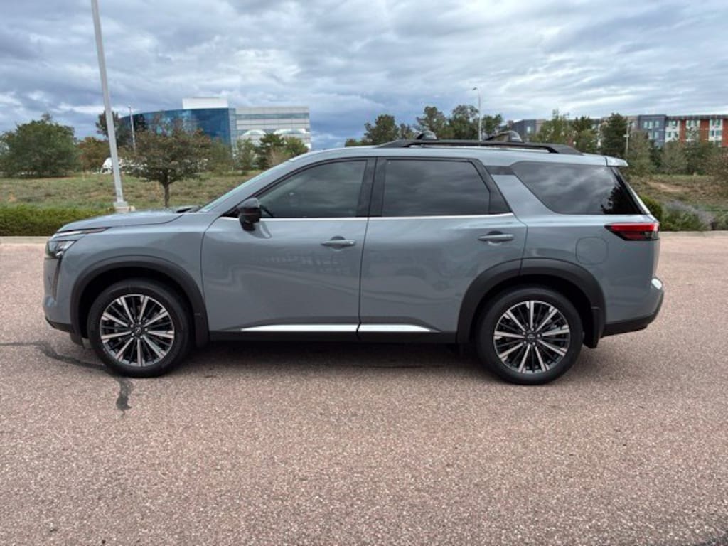 New 2026 Nissan Pathfinder Platinum SUV