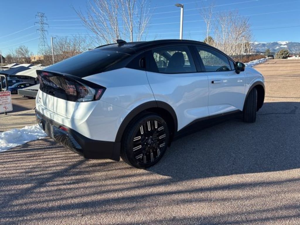 New 2026 Nissan Leaf Platinum+ SUV
