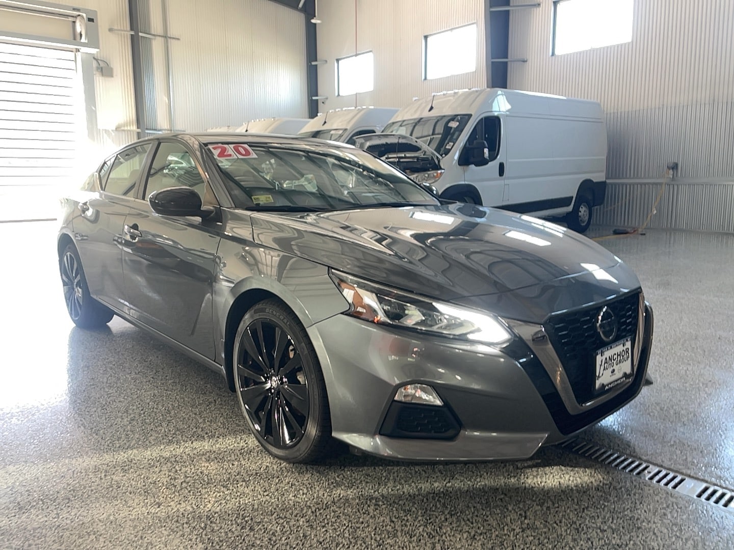 2020 Nissan Altima SR