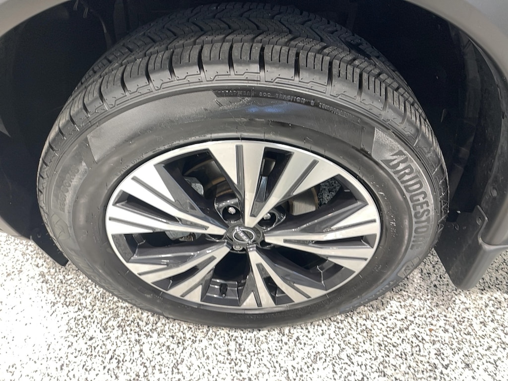 Used 2023 Nissan Rogue SV AWD SUV