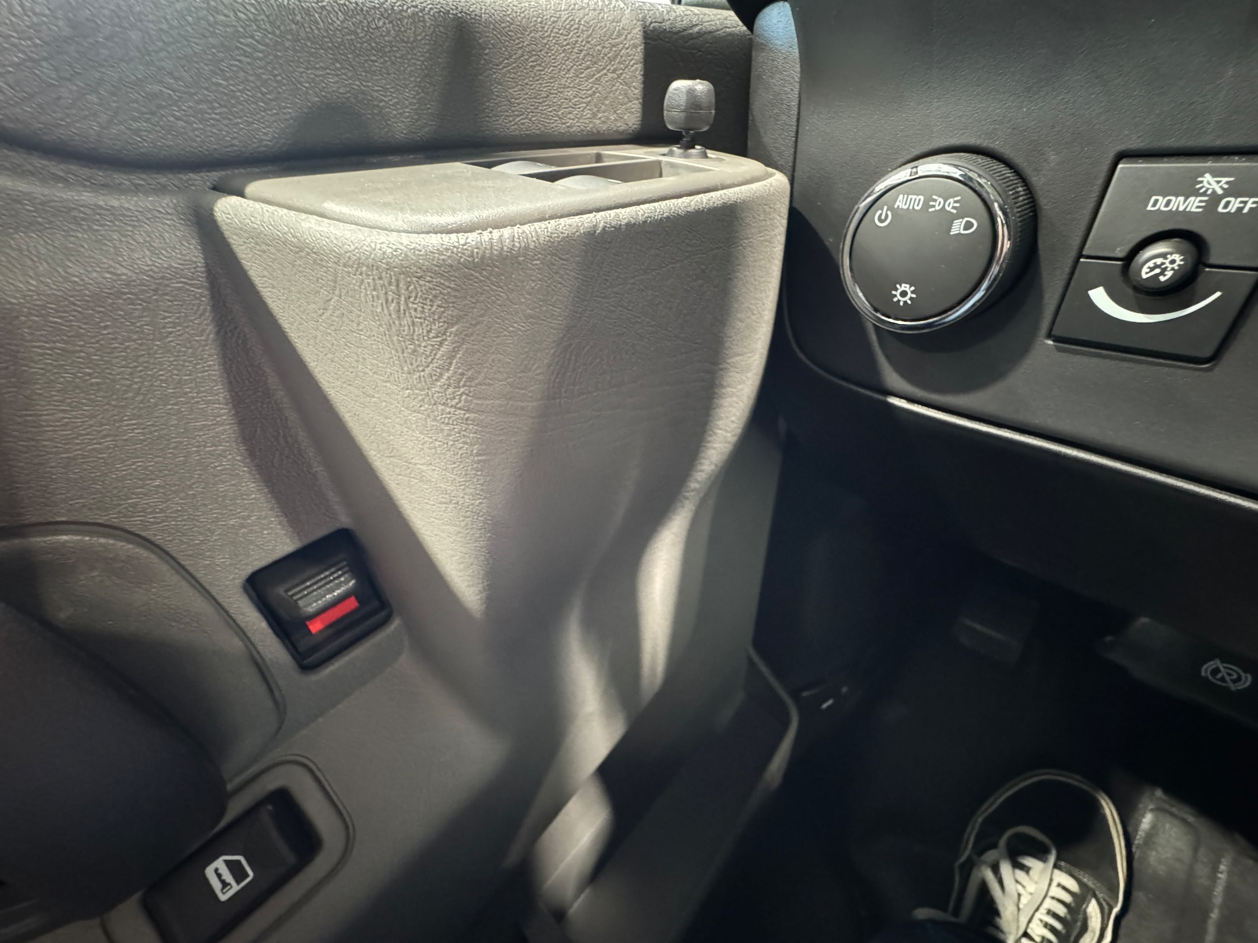 2025 Chevrolet Express Cargo Work Van - Photo 10