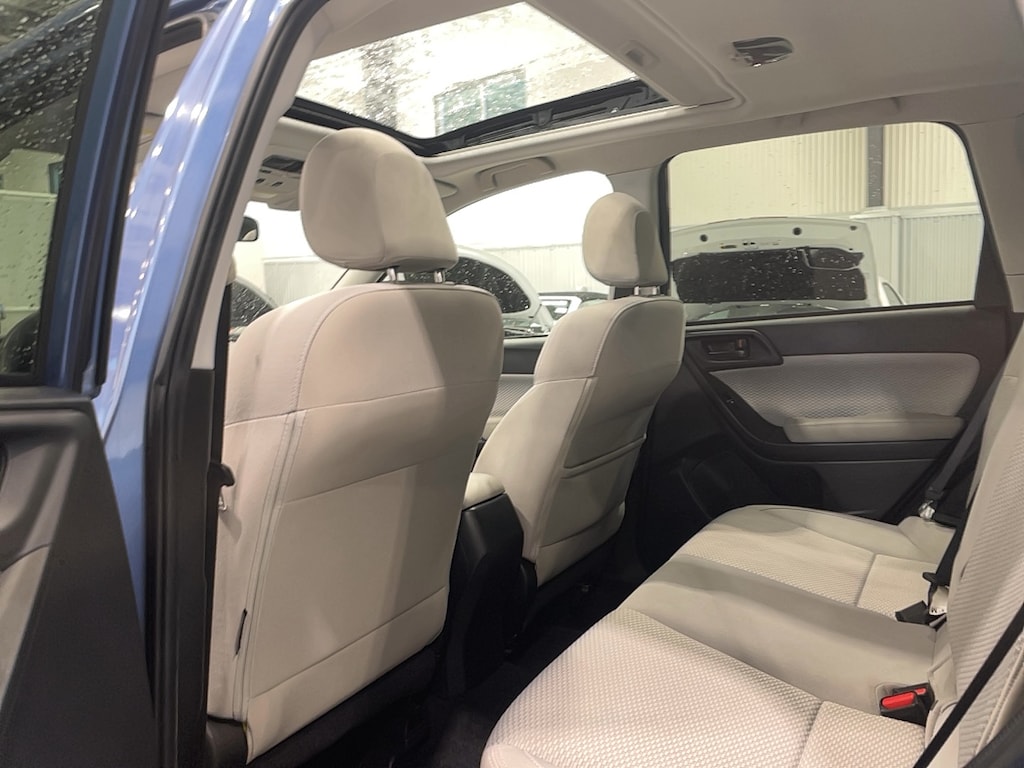 Used 2018 Subaru Forester PREMIUM SUV
