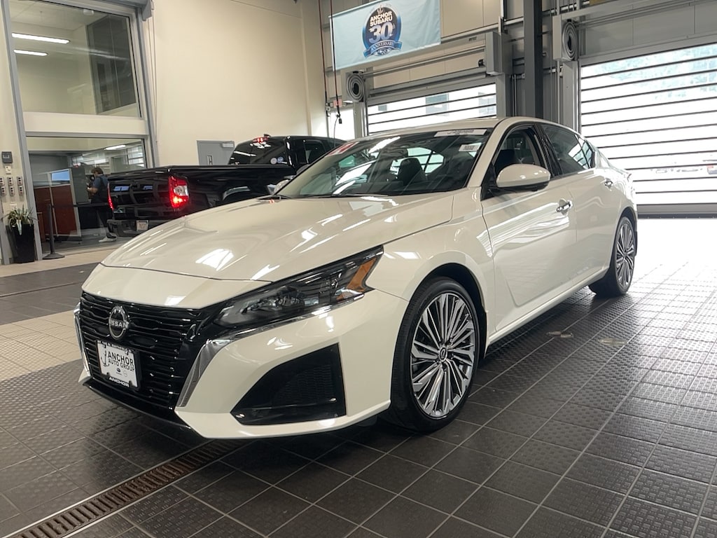 Used 2024 Nissan Altima 2.5 SL AWD Sedan