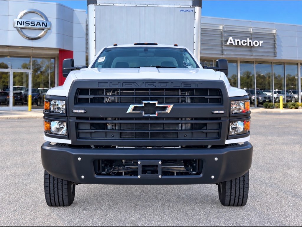 Used 2025 Chevrolet Silverado 5500HD Cab Chassis