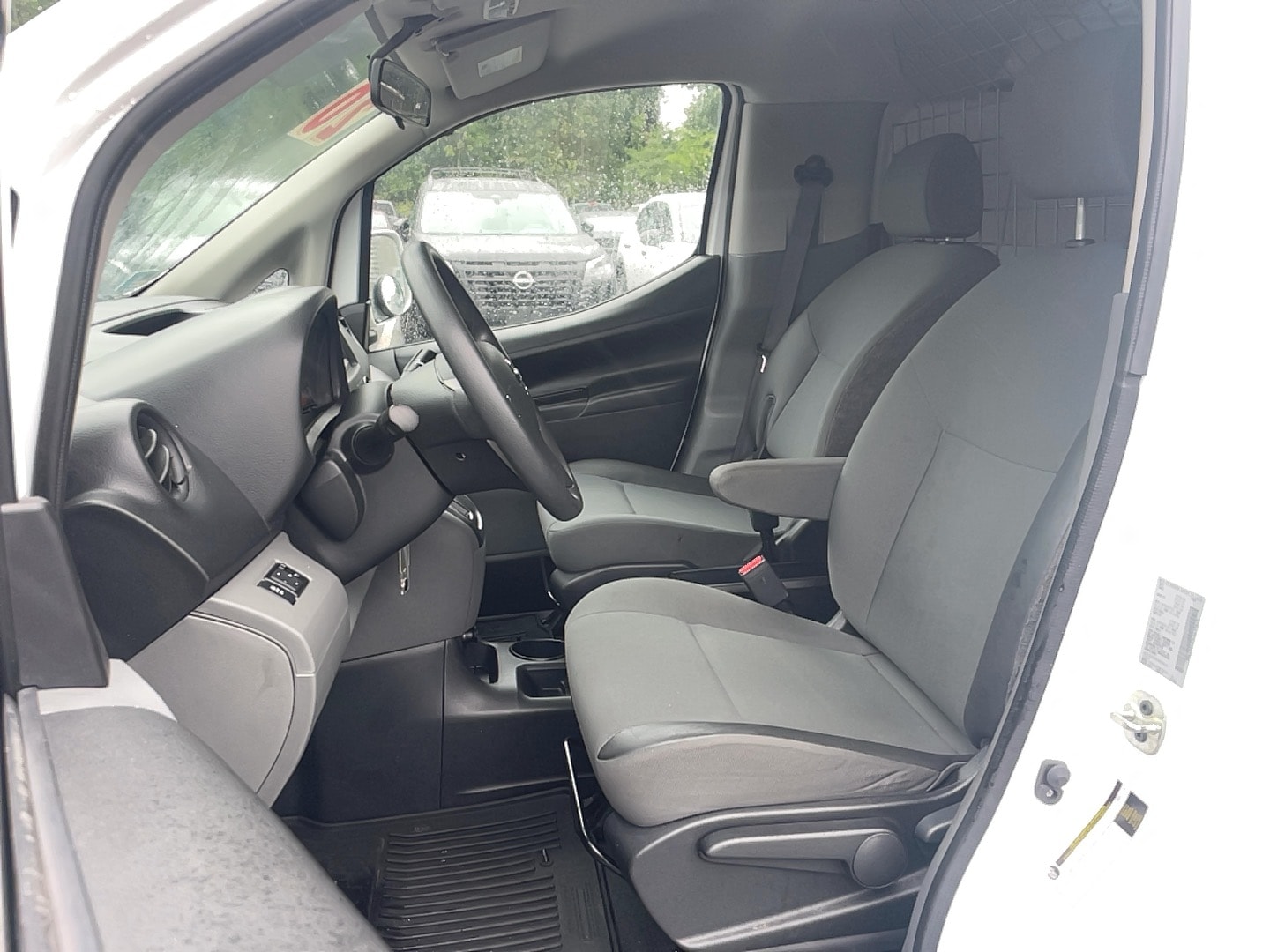 2020 Nissan NV200 SV - Photo 14
