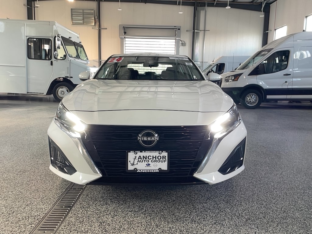 Used 2024 Nissan Altima 2.5 SV PREMIUM AWD Sedan