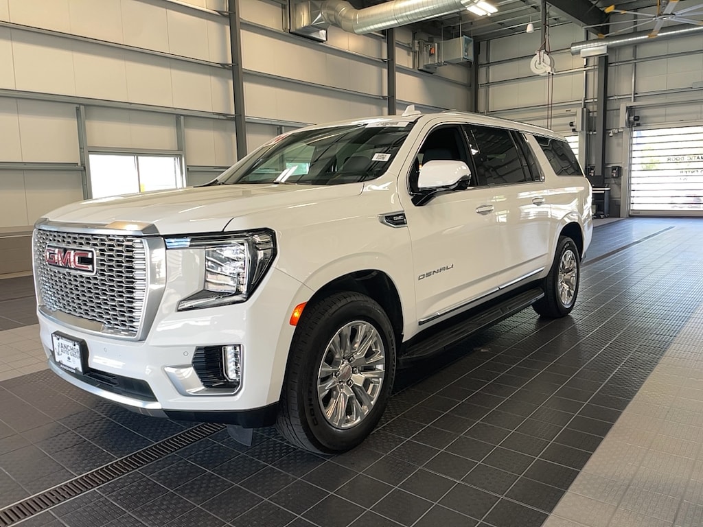 Used 2024 GMC Yukon XL DENALI 4X4 SUV