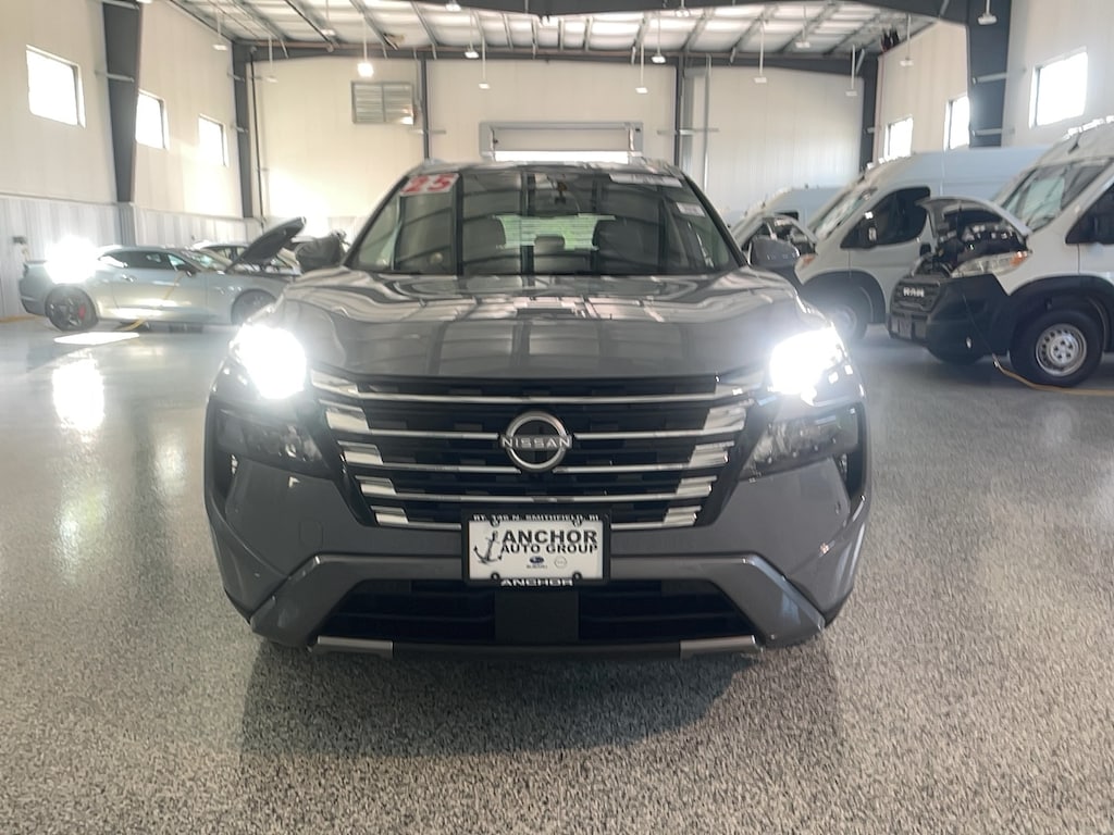 Used 2025 Nissan Rogue SL PREMIUM AWD SUV