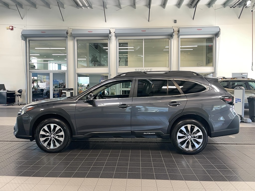 Used 2025 Subaru Outback LIMITED SUV