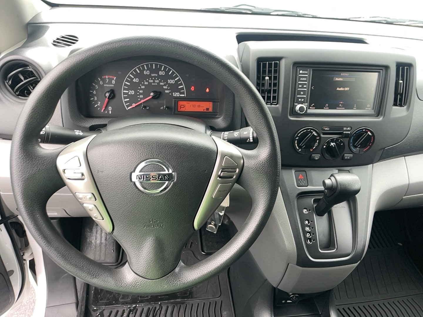 2020 Nissan NV200 SV - Photo 17