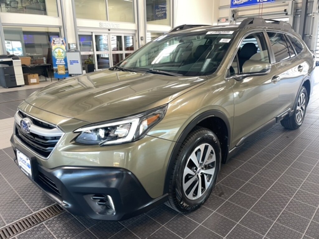 Used 2020 Subaru Outback Premium SUV