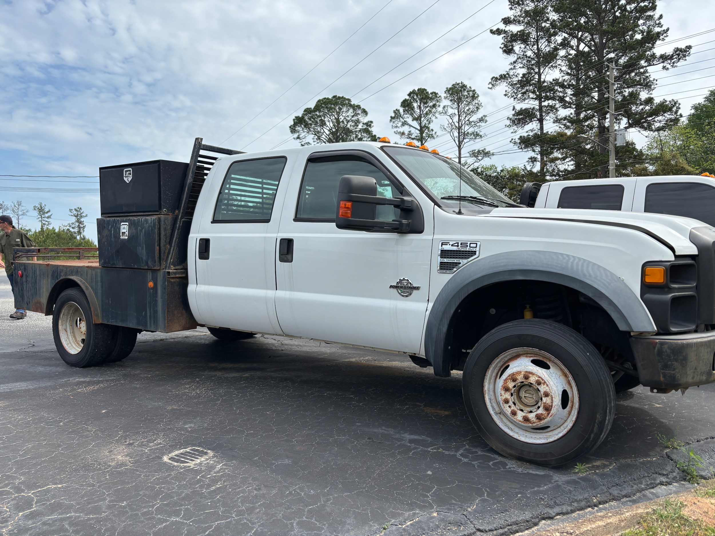2008 Ford F-450 Super Duty Chassis Cab XL