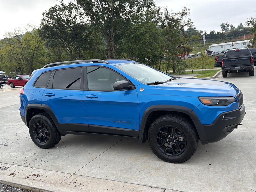 Used 2020 Jeep Cherokee Trailhawk SUV