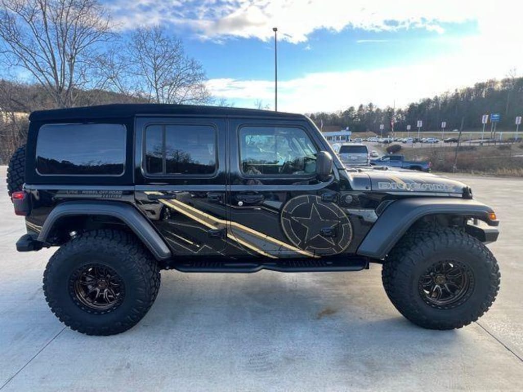 New 2025 Jeep Wrangler Sport S Sport Utility