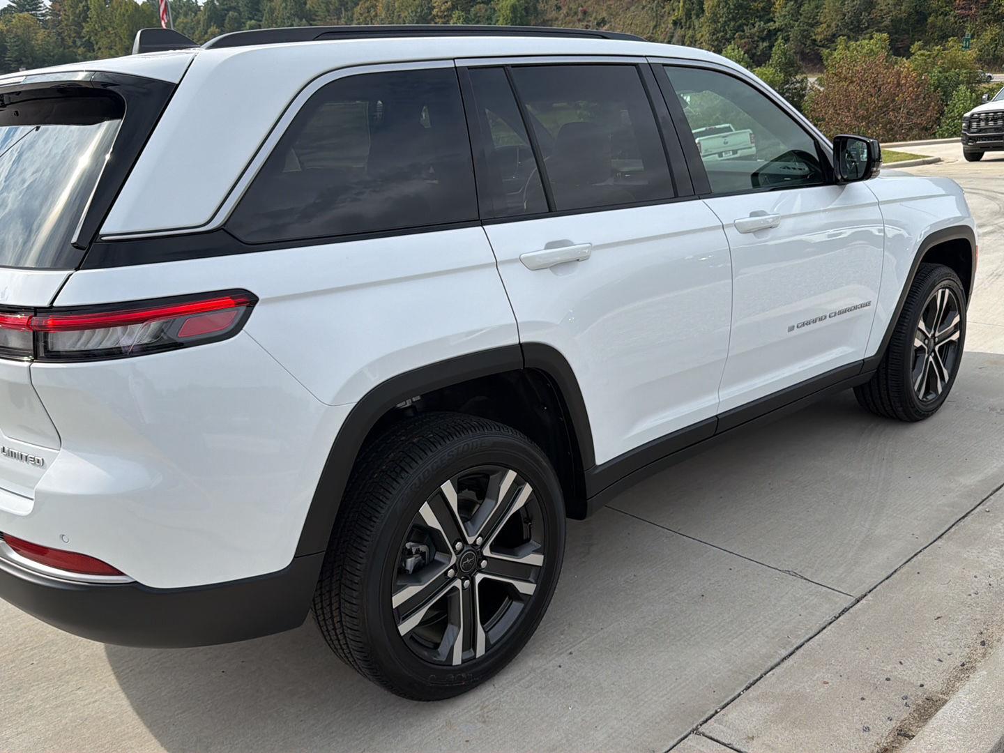 New 2027 Jeep Grand Cherokee Limited Sport Utility