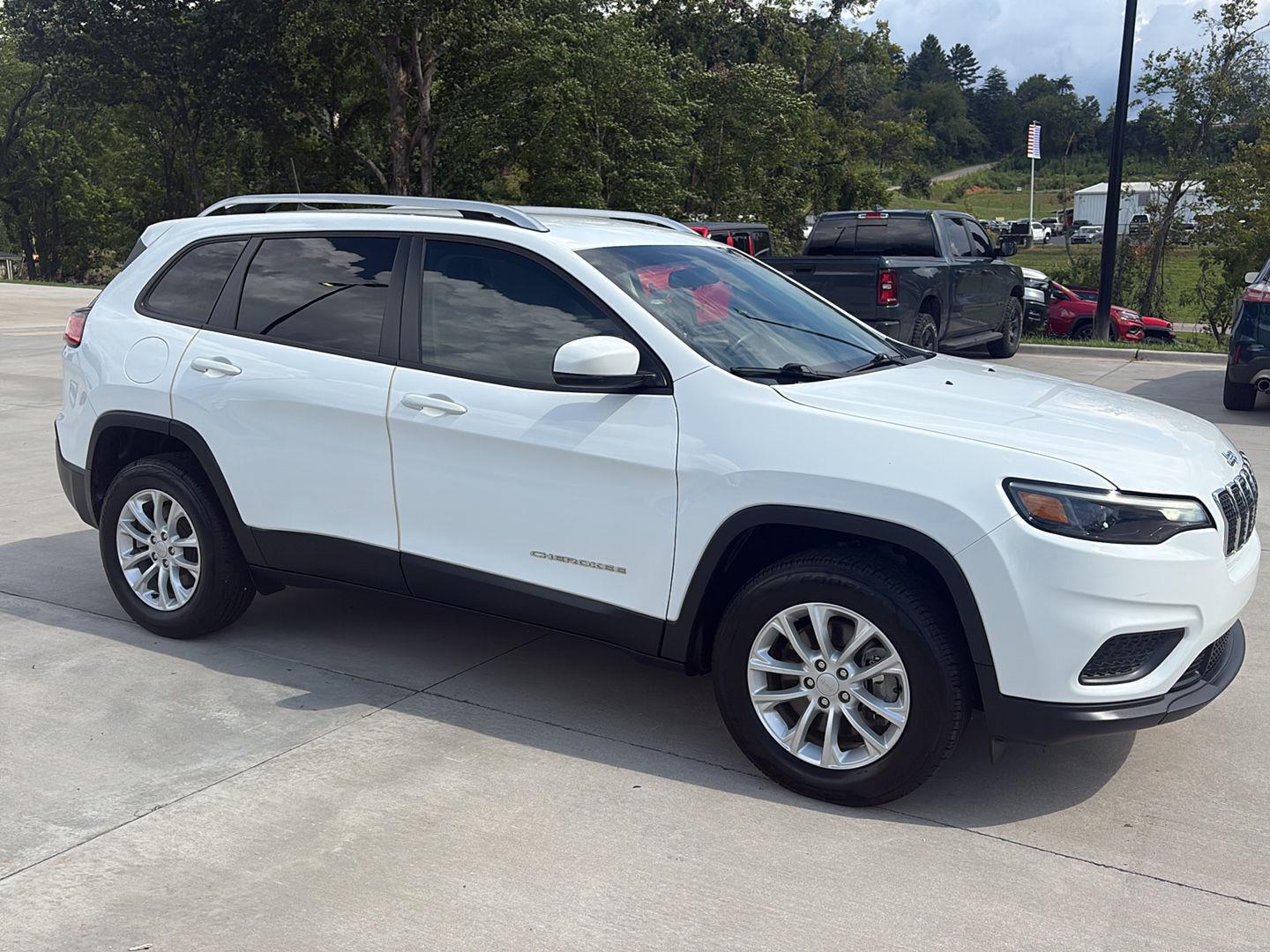 Used 2020 Jeep Cherokee Latitude with VIN 1C4PJMCB4LD620072 for sale in Franklin, NC