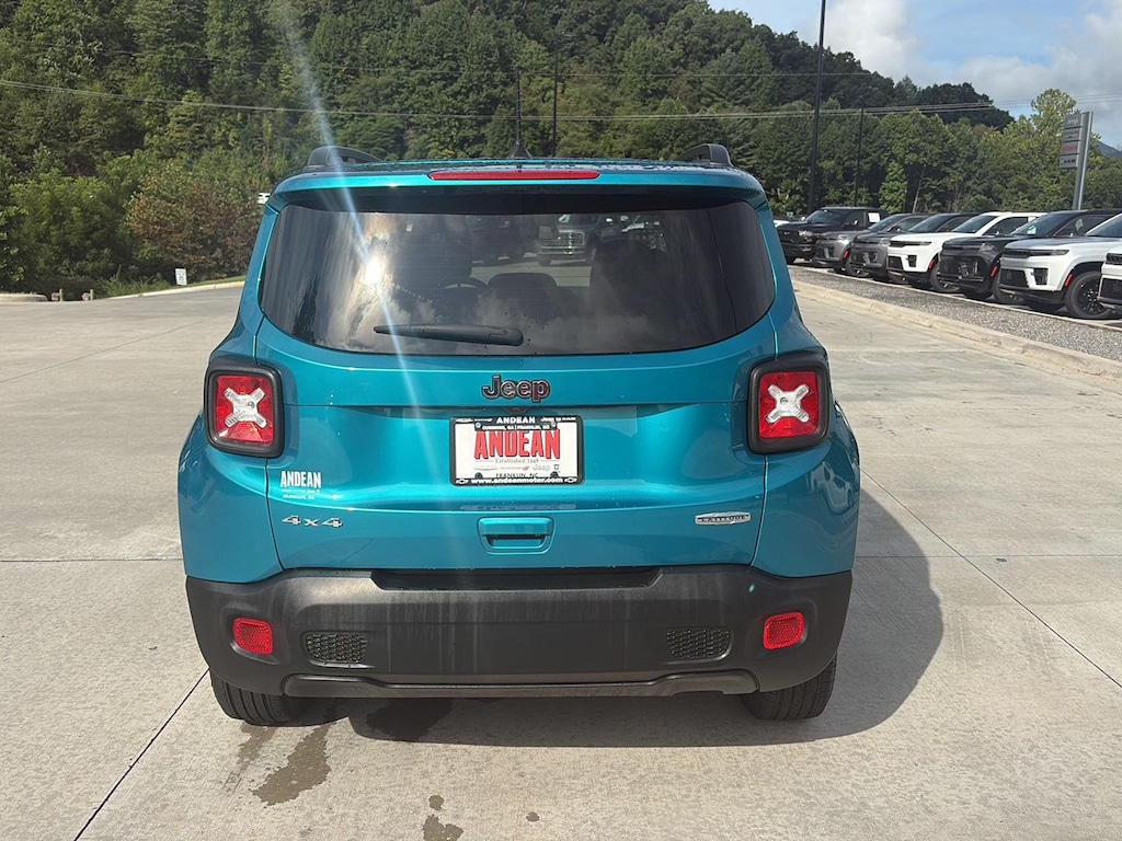 Used 2022 Jeep Renegade Latitude SUV