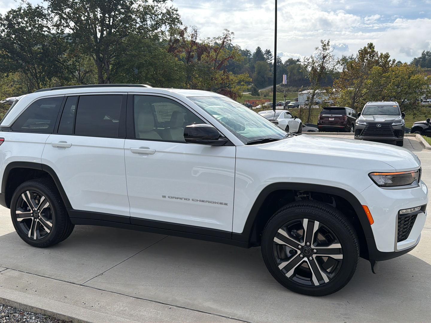New 2027 Jeep Grand Cherokee Limited Sport Utility