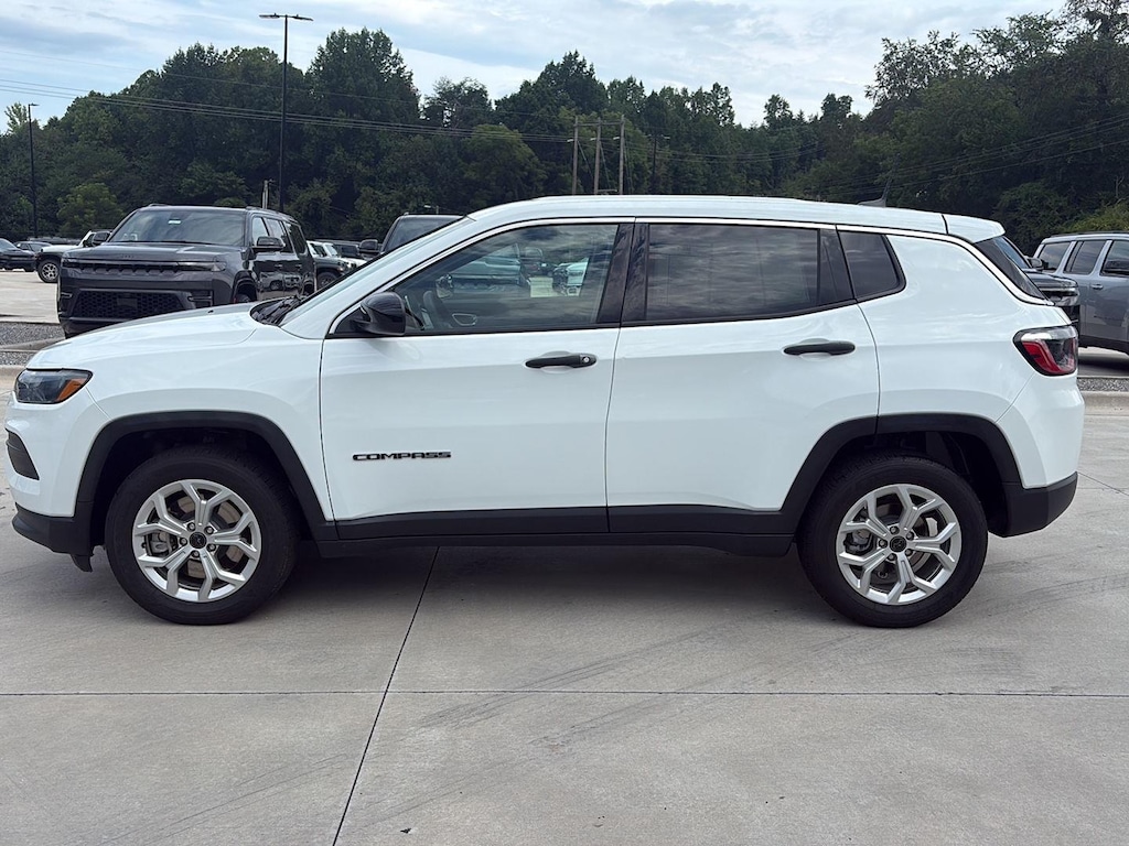 Used 2025 Jeep Compass Sport SUV